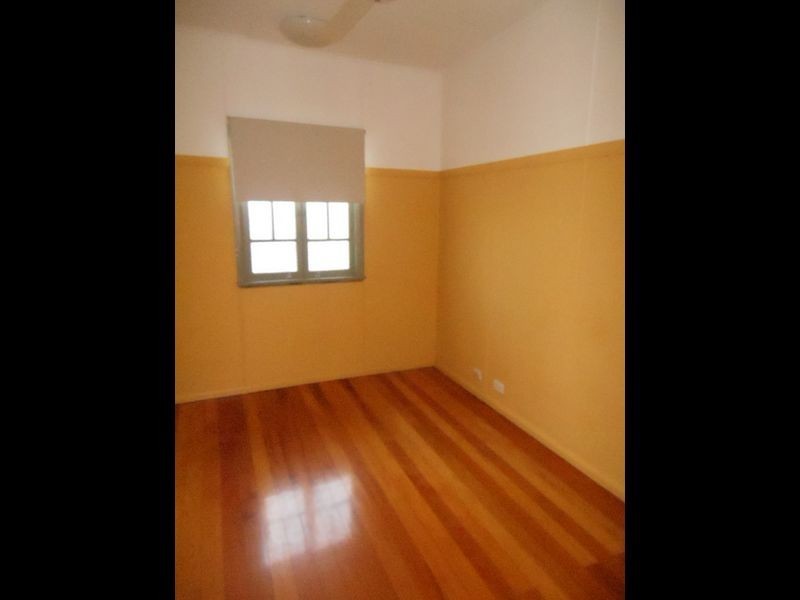 40 Jones Street, Westcourt QLD 4870