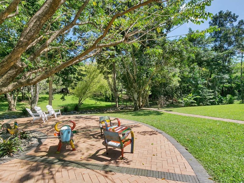 103-105 Arthur Lyons Drive, Redlynch QLD 4870