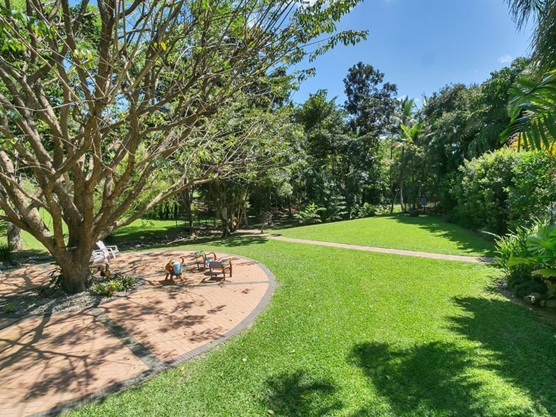 103-105 Arthur Lyons Drive, Redlynch QLD 4870