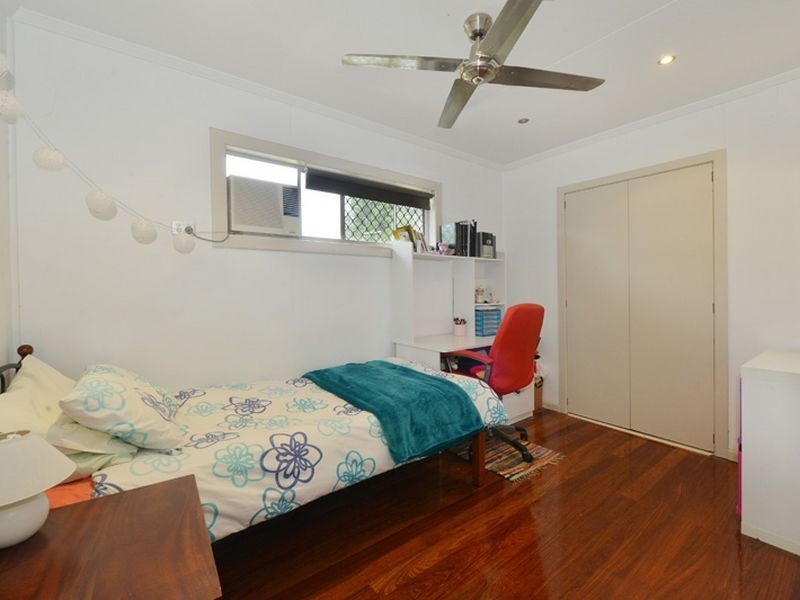 153 Jensen Street, Whitfield QLD 4870