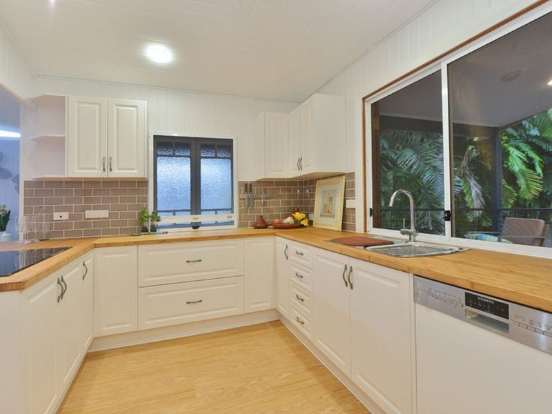 27 Hall Street, Edge Hill QLD 4870