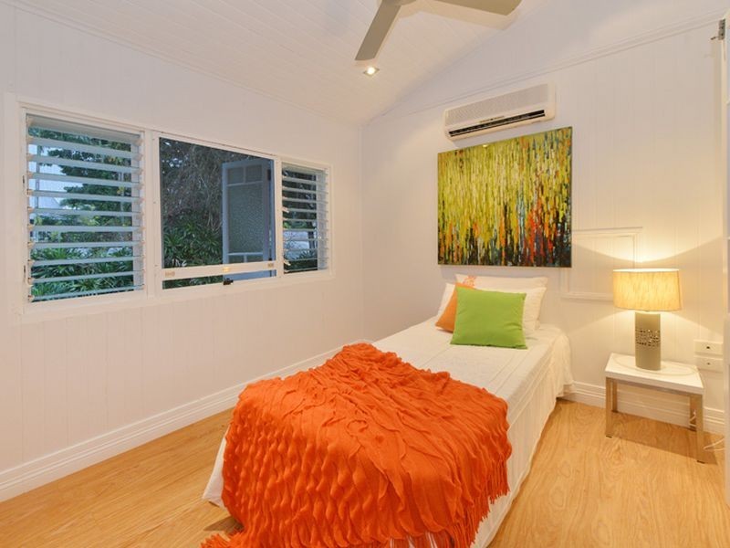 27 Hall Street, Edge Hill QLD 4870