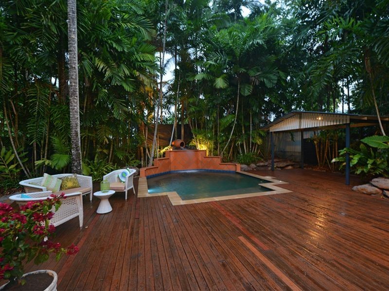 27 Hall Street, Edge Hill QLD 4870