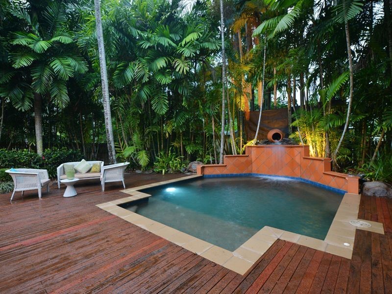27 Hall Street, Edge Hill QLD 4870