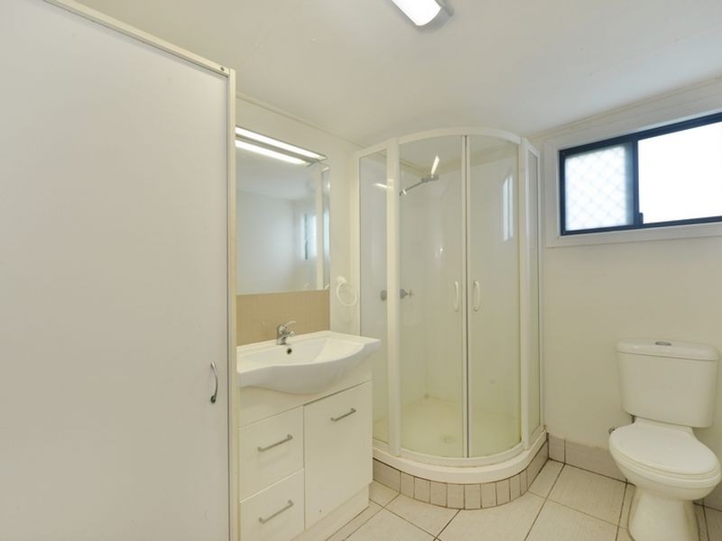 2/40 Sperring Street, Manunda QLD 4870