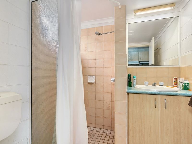 261/1-21 Anderson Road, Woree QLD 4868