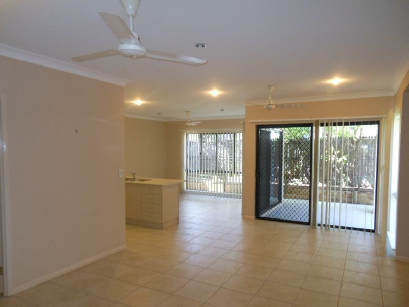 53 Chesterfield Close, Brinsmead QLD 4870