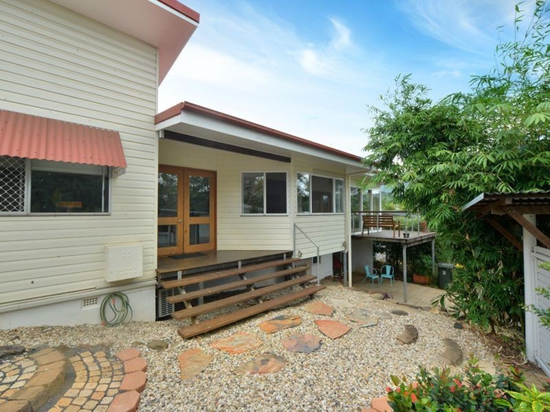 9 Old Smithfield, Freshwater QLD 4870