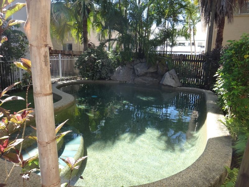 6/6 Springfield Crescent, Manoora QLD 4870