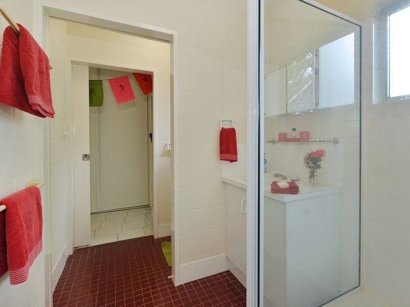 4 Idaho Close, White Rock QLD 4868