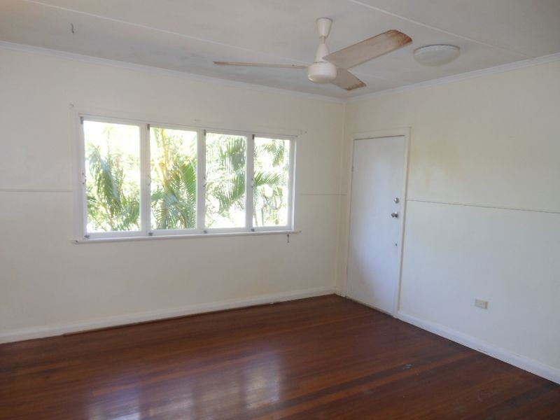 12 Egan Street, Manunda QLD 4870