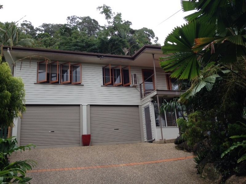 100 Hillview, Whitfield QLD 4870