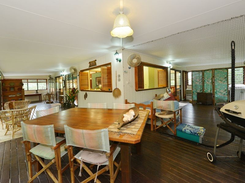 31-33 David Street, Machans Beach QLD 4878