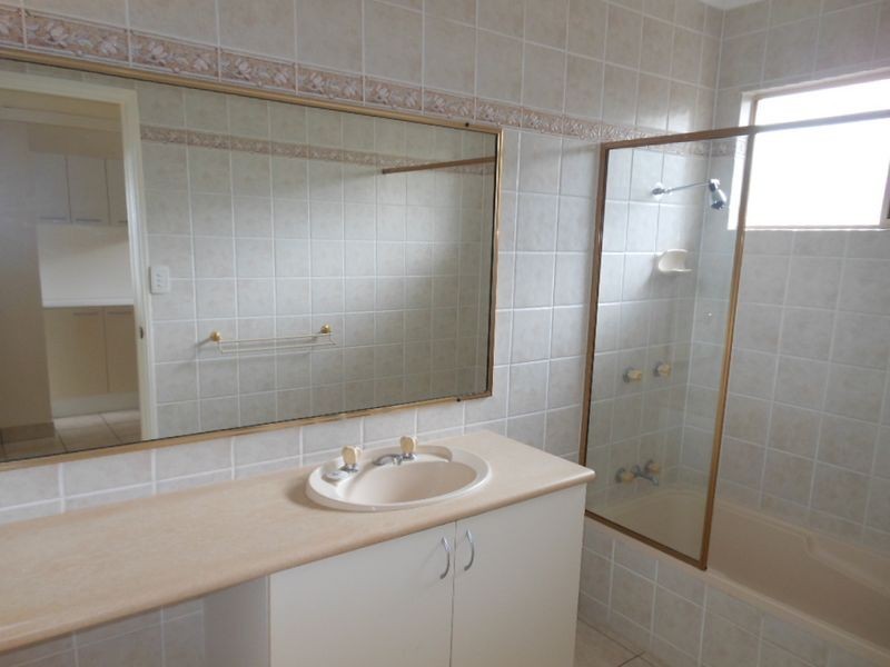 2 Daintree Close, Mount Sheridan QLD 4868