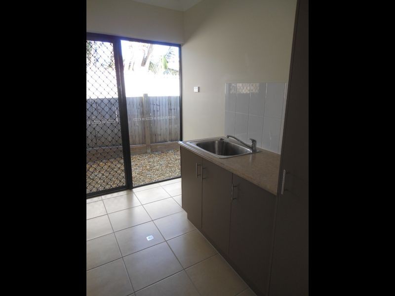 218 Greenslopes Street, Whitfield QLD 4870