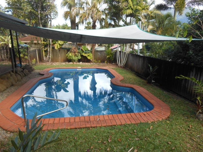 5 Thorpe Close, Bentley Park QLD 4869