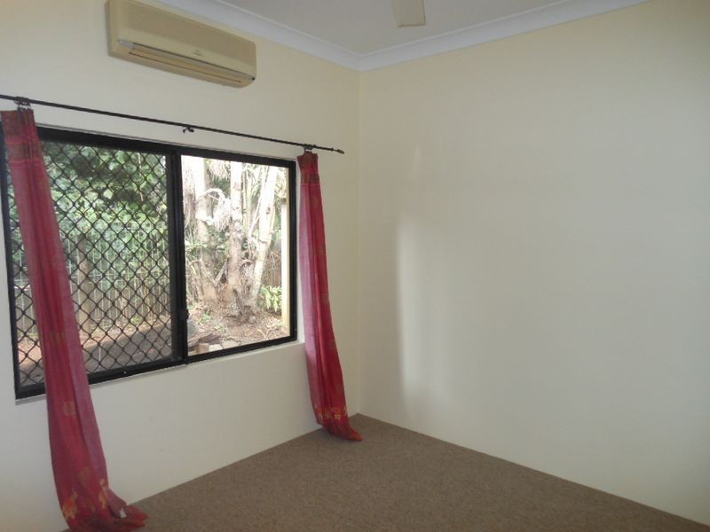 5 Thorpe Close, Bentley Park QLD 4869