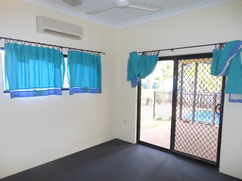 5 Thorpe Close, Bentley Park QLD 4869