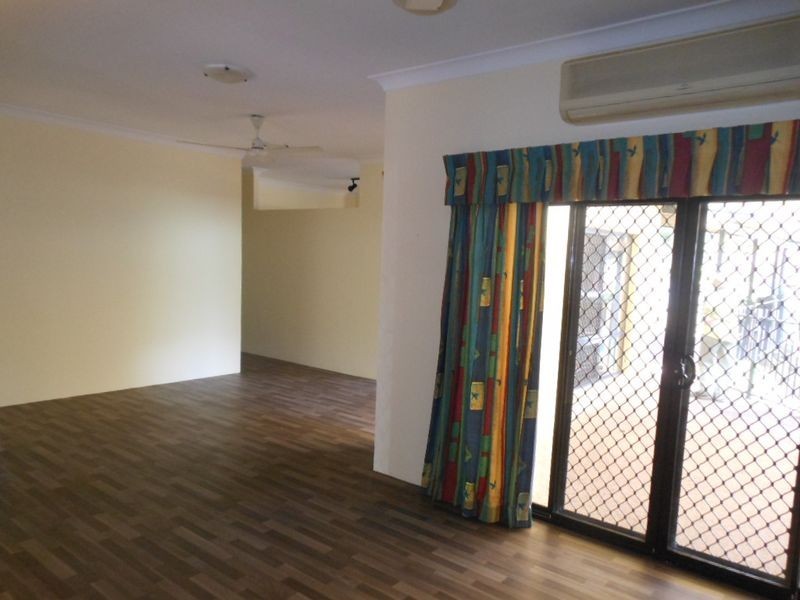 5 Thorpe Close, Bentley Park QLD 4869