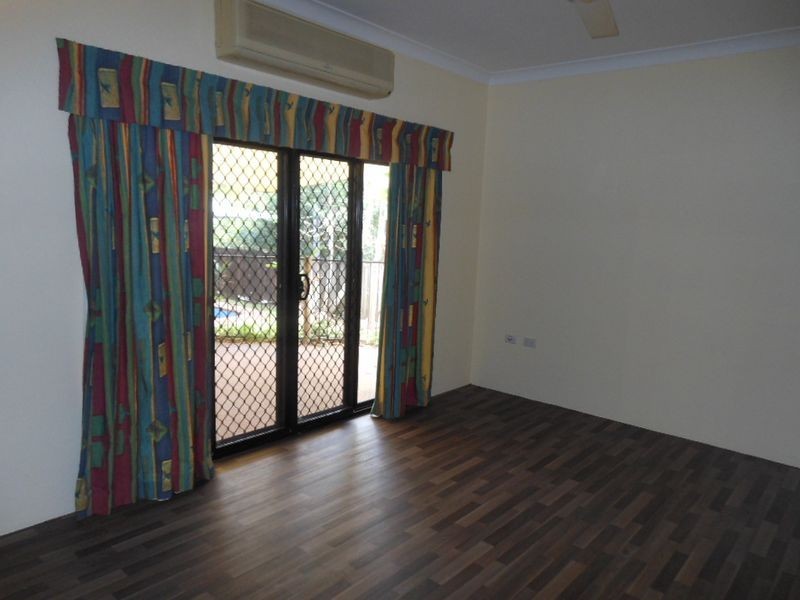 5 Thorpe Close, Bentley Park QLD 4869