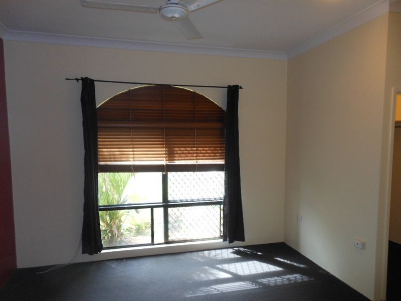 5 Thorpe Close, Bentley Park QLD 4869