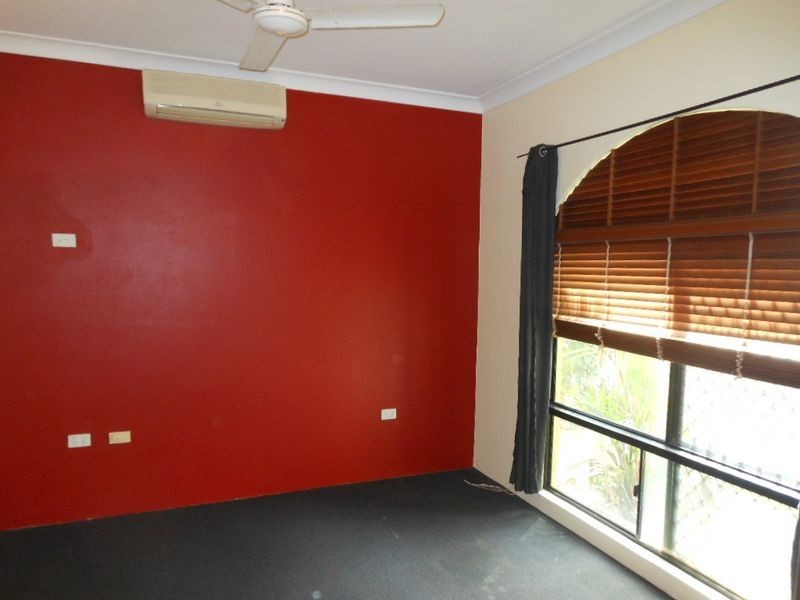 5 Thorpe Close, Bentley Park QLD 4869