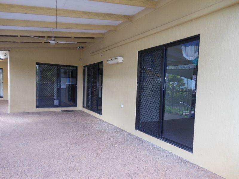 5 Thorpe Close, Bentley Park QLD 4869