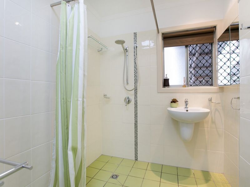 153 Jensen Street, Whitfield QLD 4870