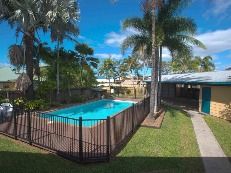 10 Grandview Crescent, Earlville QLD 4870