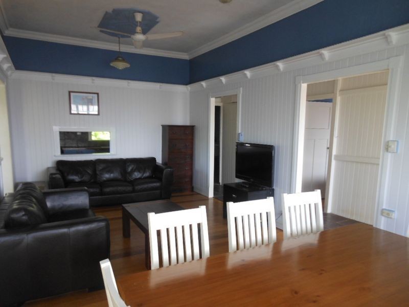 12 Machan Street, Machans Beach QLD 4878