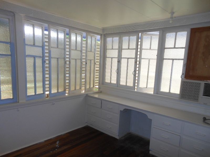 12 Machan Street, Machans Beach QLD 4878