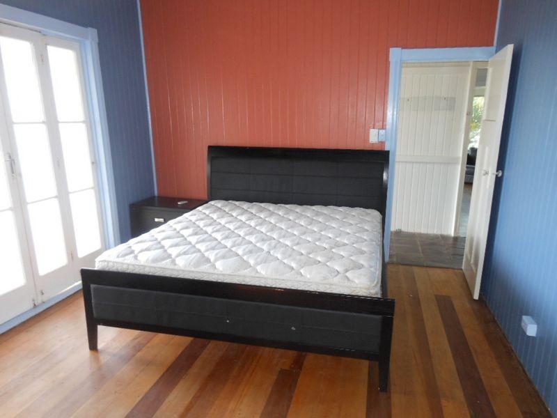 12 Machan Street, Machans Beach QLD 4878