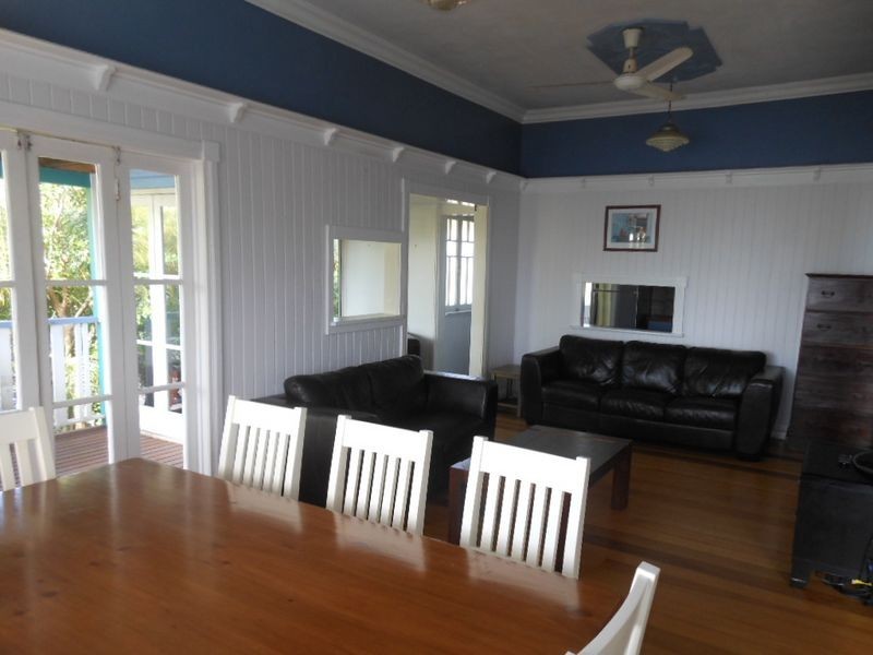 12 Machan Street, Machans Beach QLD 4878