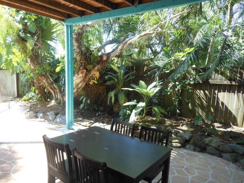 12 Machan Street, Machans Beach QLD 4878