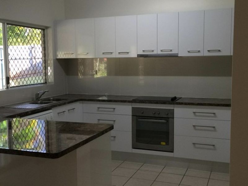 23 Cyperus Drive, Redlynch QLD 4870