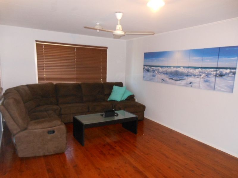 3 Brandt Close, Manoora QLD 4870