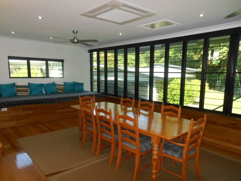 23 Mullins Street, Whitfield QLD 4870