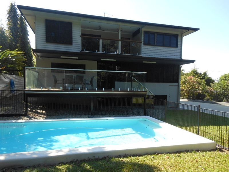 23 Mullins Street, Whitfield QLD 4870