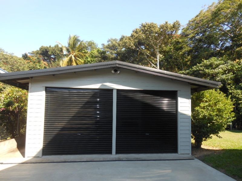 23 Mullins Street, Whitfield QLD 4870