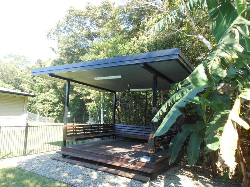 23 Mullins Street, Whitfield QLD 4870