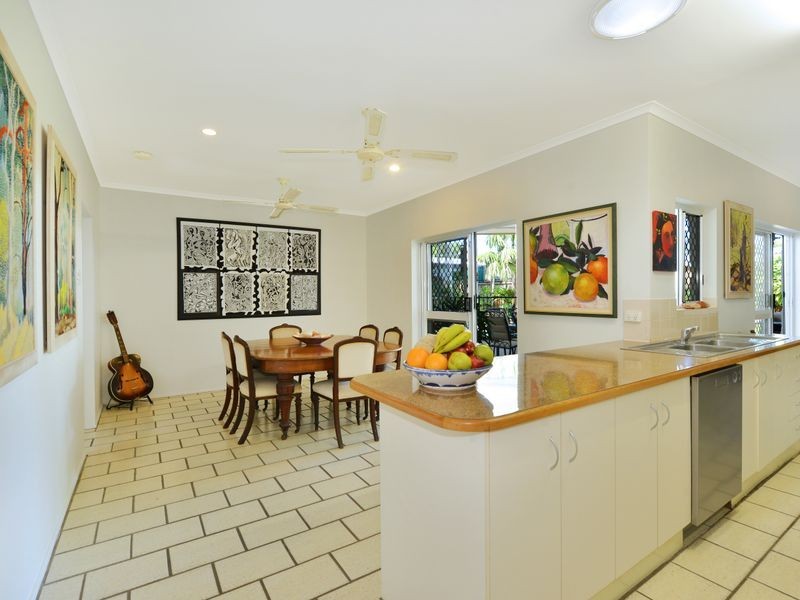 3 Elm Street, Holloways Beach QLD 4878