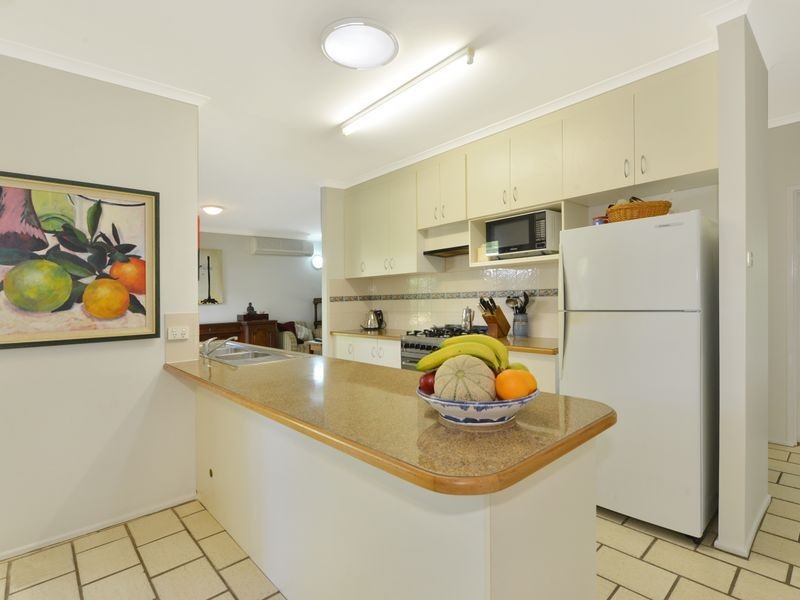 3 Elm Street, Holloways Beach QLD 4878