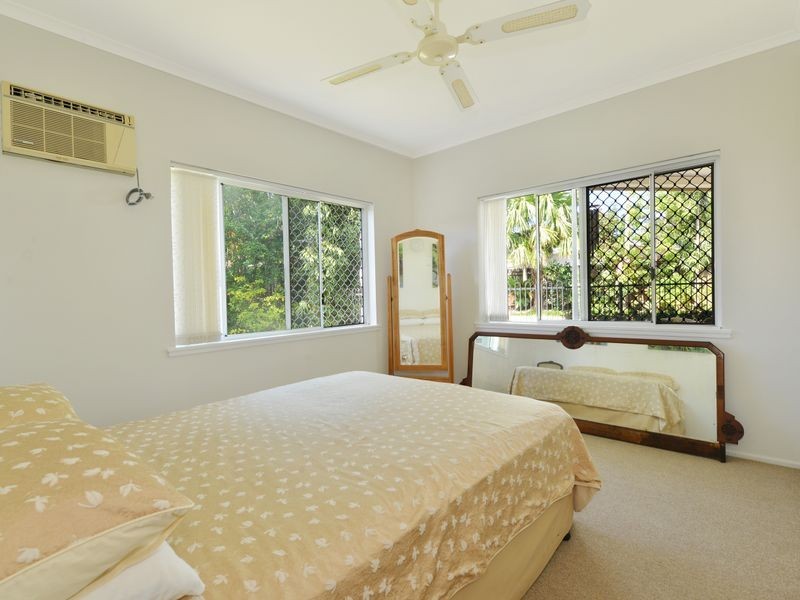 3 Elm Street, Holloways Beach QLD 4878