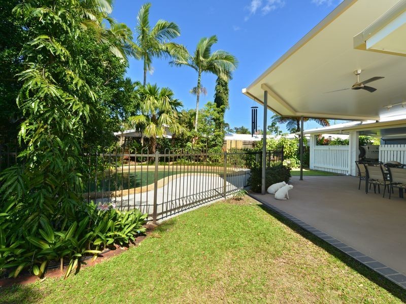 3 Elm Street, Holloways Beach QLD 4878