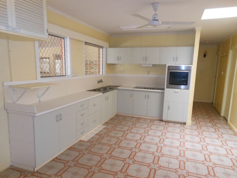 10 Maree Street, Freshwater QLD 4870