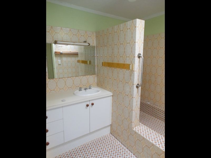 10 Maree Street, Freshwater QLD 4870