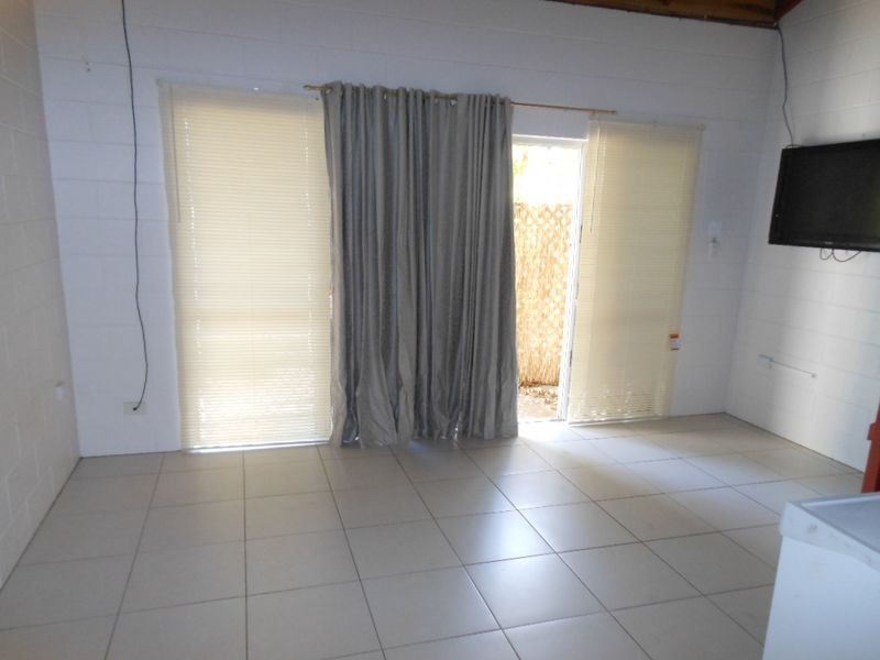 1/58 Woodward Street, Edge Hill QLD 4870