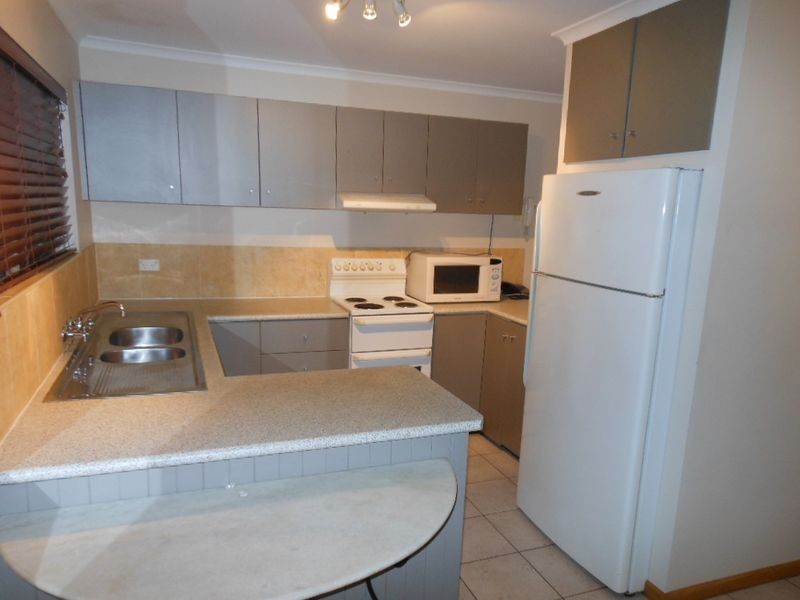 4/18 Jensen Street, Manoora QLD 4870