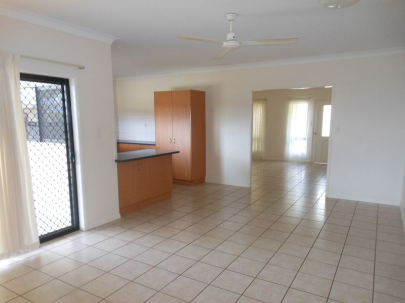 10 Mayflower Street, Mount Sheridan QLD 4868