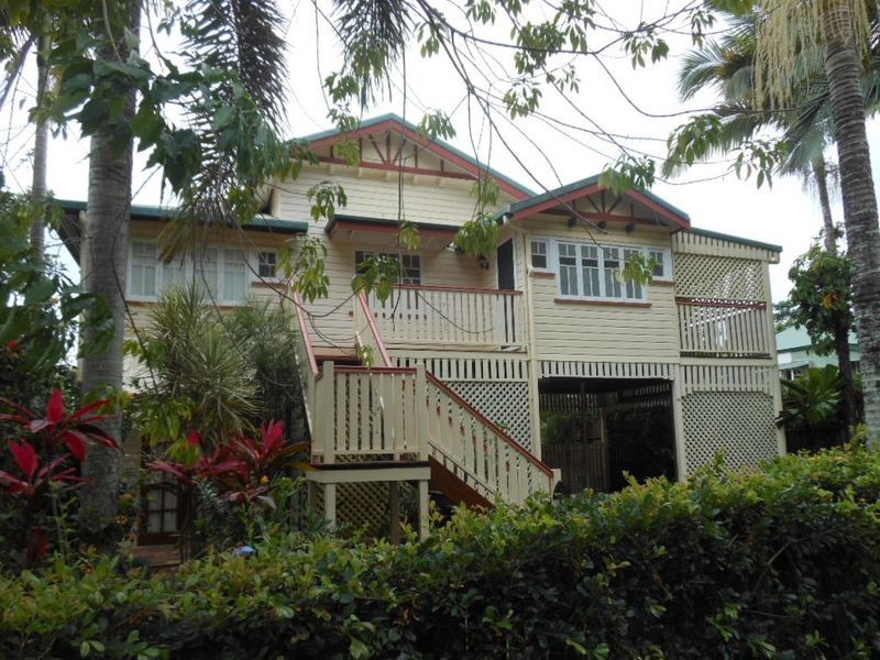 1/14 Holmes Street, Stratford QLD 4870